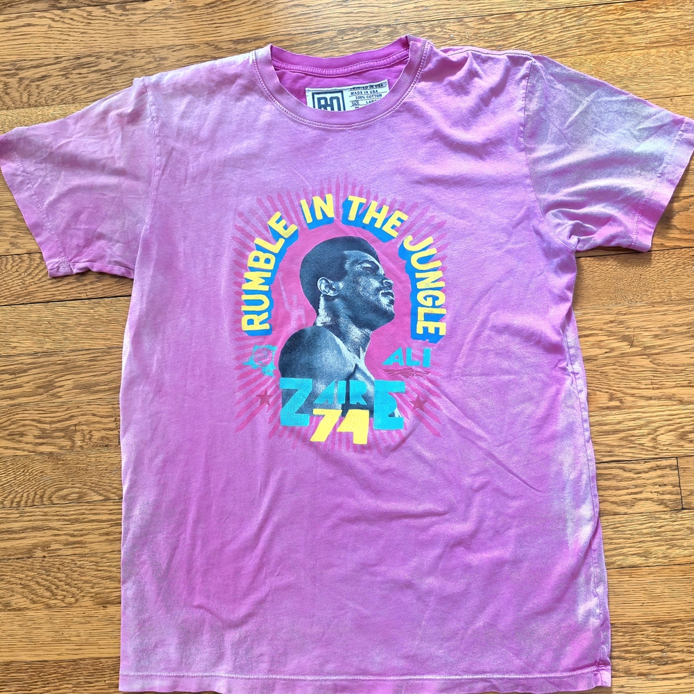 Vintage Rumble In The Jungle Graphic Short Sleeve T-Shirt - Pink. Large [L]